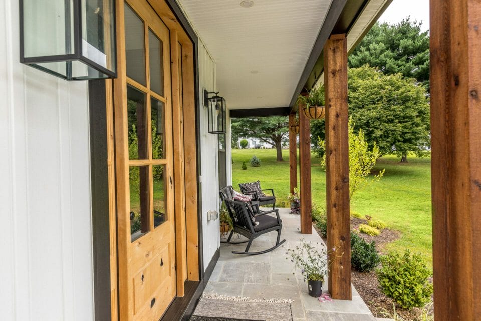 custom home exterior porch
